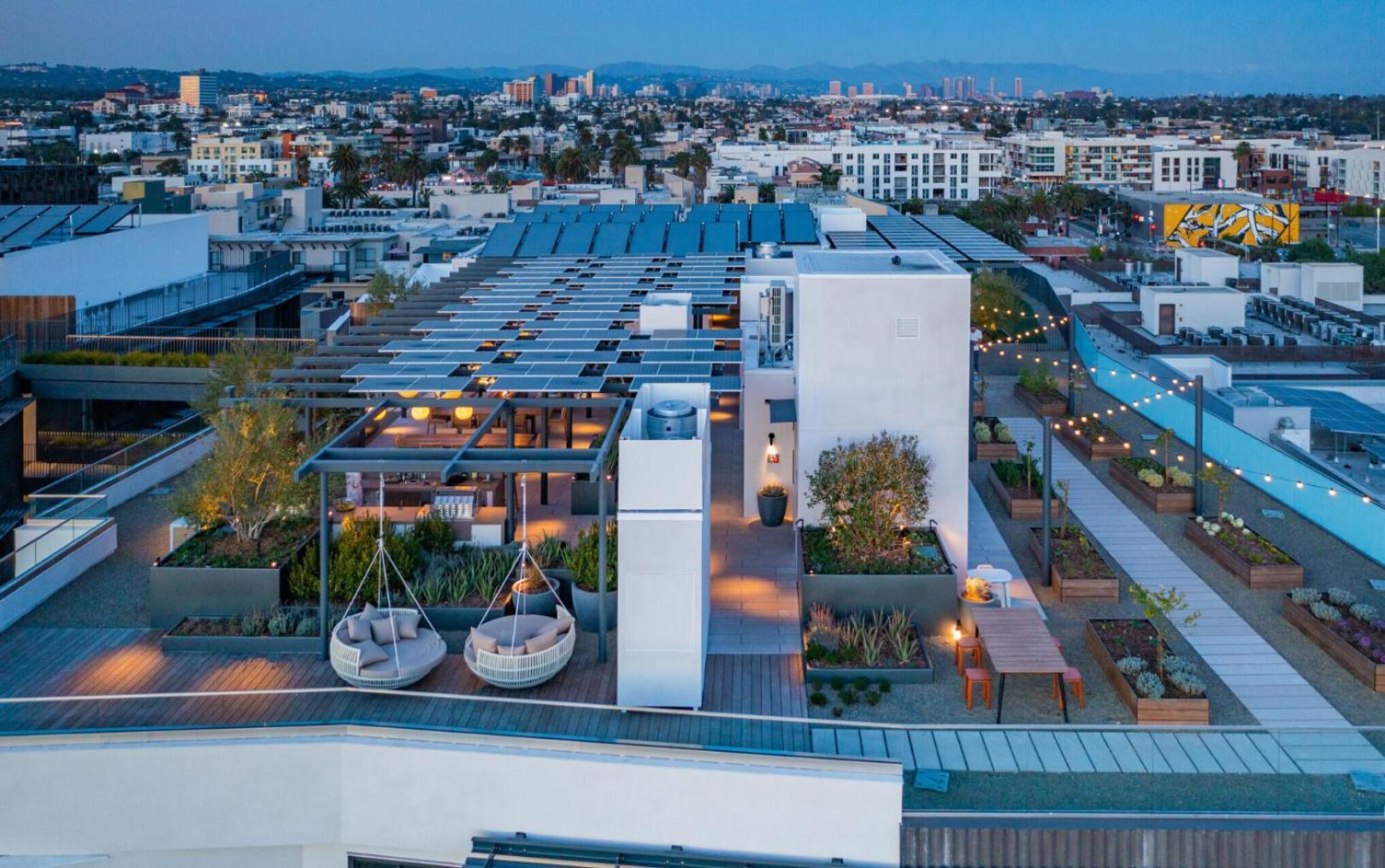 The Sapphire Nest - Spectacular Rooftop Amenities Ocean Views 2br Apartment *